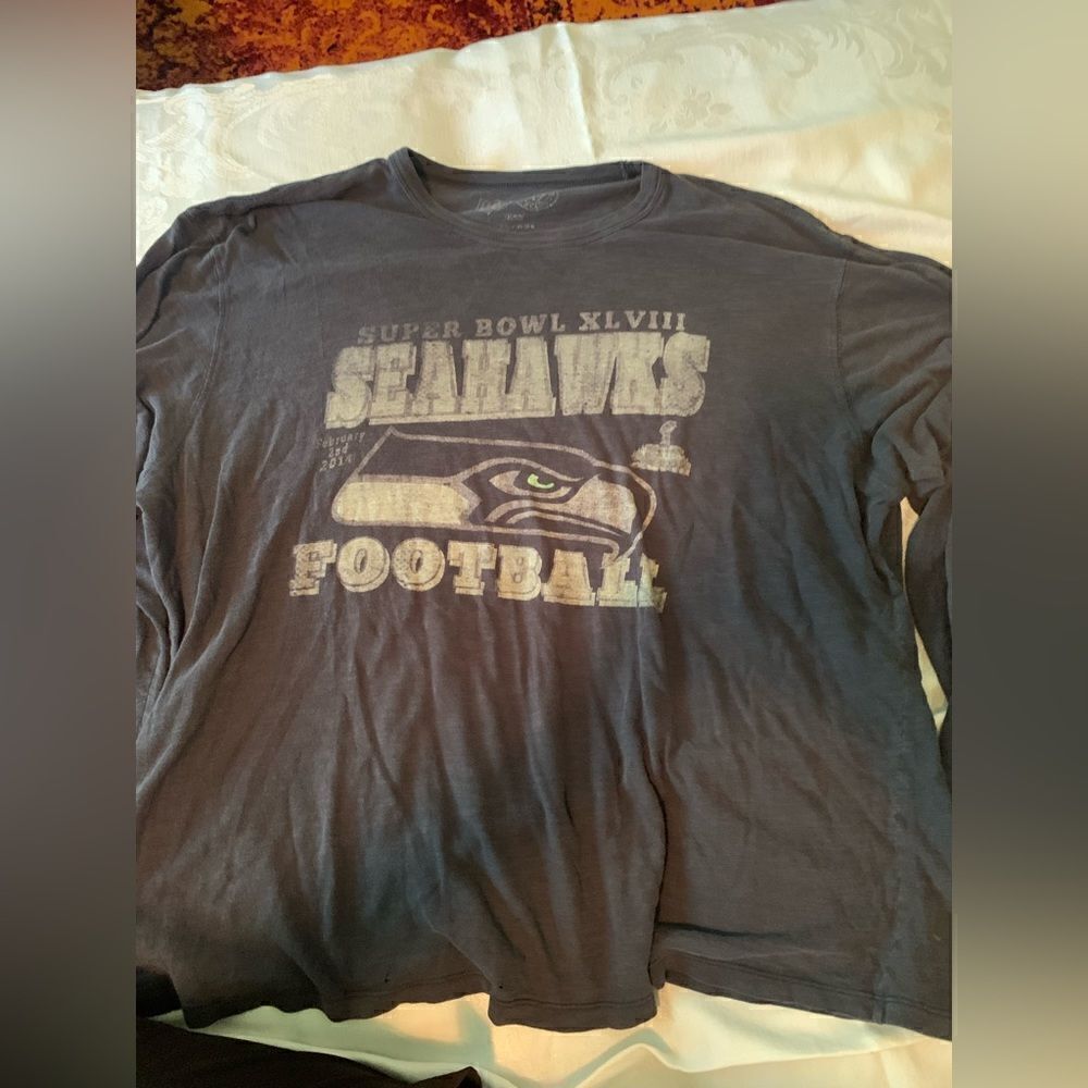 Seattle Seahawks Distressed Tee - Picture 1 of 5